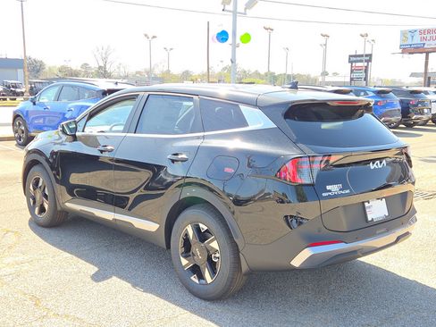 New 2026 Kia Sportage LX image 3