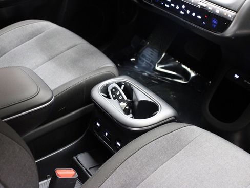 Used 2024 Hyundai Ioniq 5 SEL image 12