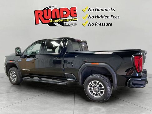Used 2023 GMC Sierra 2500 AT4 w/ Driver Alert Package I AWD/4WD image 4