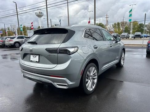 Used 2024 Buick Envision Avenir AWD/4WD image 3
