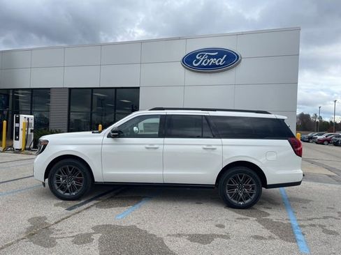 New 2025 Ford Expedition Max Platinum w/ Stealth Performance Package AWD/4WD image 6