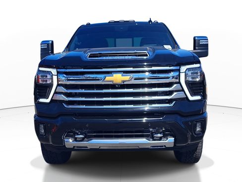 Used 2025 Chevrolet Silverado 3500 High Country w/ High Country Premium Package image 2