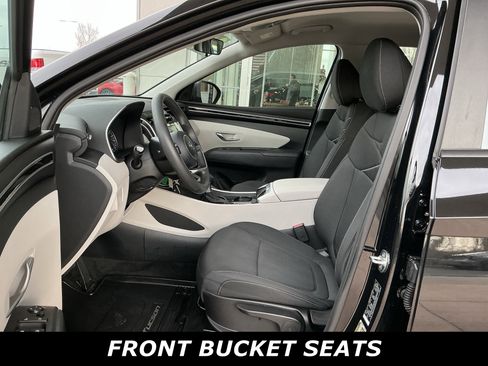 Used 2024 Hyundai Tucson SE image 7