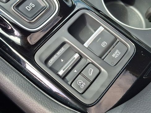 Used 2023 Honda Pilot Elite image 25