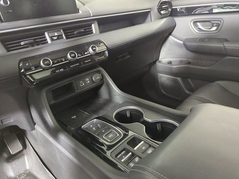 Certified 2024 Honda Pilot Touring image 20