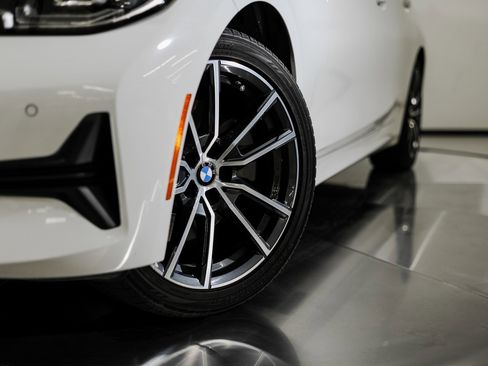 Used 2019 BMW 330i Sedan w/ Convenience Package image 12