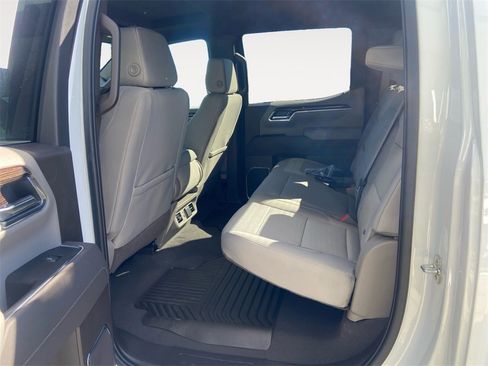 New 2026 GMC Sierra 1500 SLE image 13