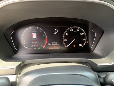 Used 2025 Honda Pilot EX-L image 21