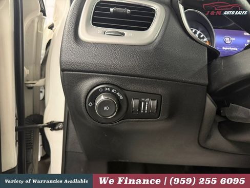 Used 2021 Jeep Compass Latitude w/ Convenience Group FWD image 25