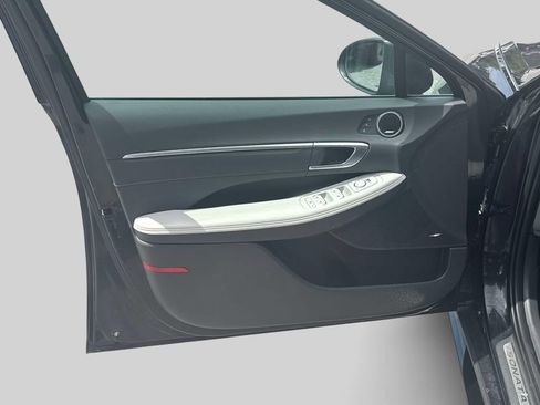 Certified 2023 Hyundai Sonata Limited FWD image 15