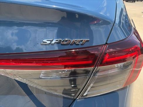 Used 2025 Honda Civic Sport image 5