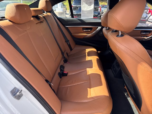 Used 2018 BMW 340i xDrive Sedan w/ Premium Package AWD/4WD image 14