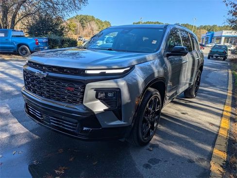 Certified 2024 Chevrolet Traverse RS image 5