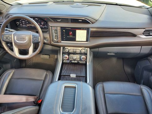 Used 2022 GMC Yukon Denali AWD/4WD image 18
