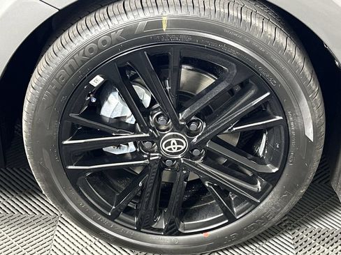 New 2026 Toyota Camry SE FWD image 9