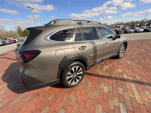 Used 2023 Subaru Outback Limited XT image 21