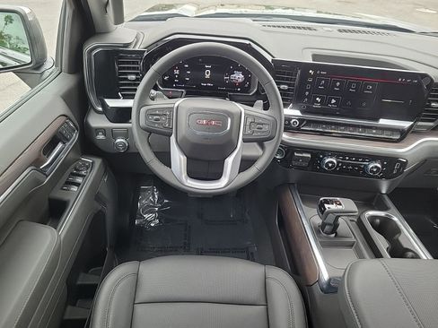 New 2026 GMC Sierra 1500 SLT w/ SLT Premium Package image 25