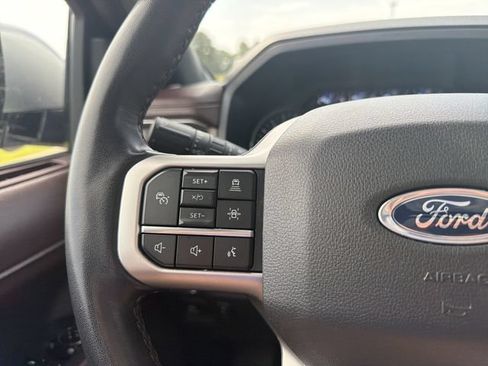 Used 2024 Ford Expedition Limited AWD/4WD image 30