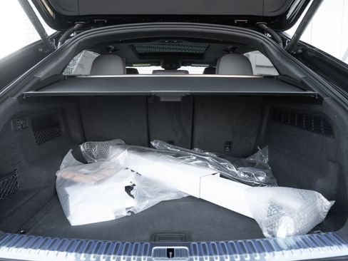 New 2026 Audi SQ8 Prestige image 37