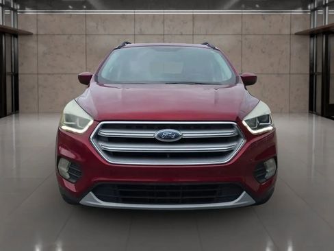 Used 2017 Ford Escape SE w/ Equipment Group 201A FWD image 4