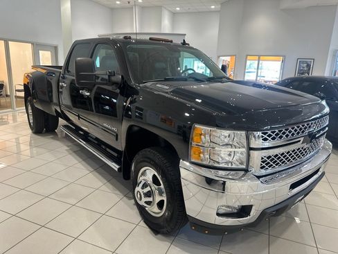 Used 2014 Chevrolet Silverado 3500 LTZ w/ LTZ Plus Package AWD/4WD image 3