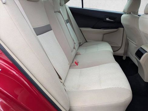 Used 2014 Toyota Camry LE FWD image 18