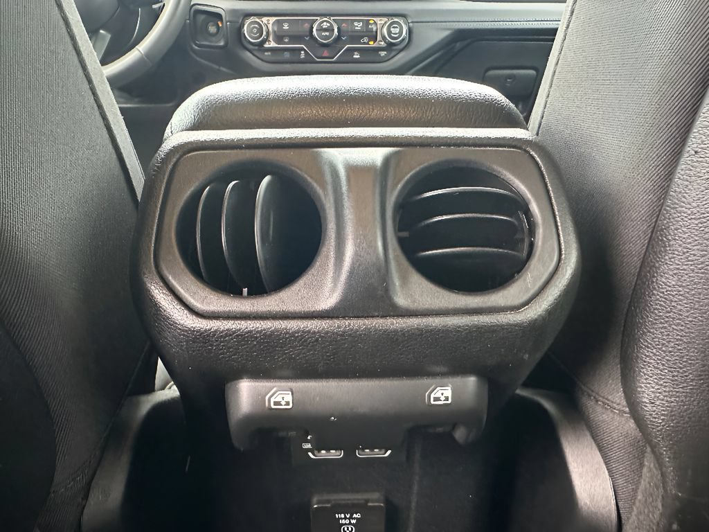 Used 2024 Jeep Wrangler Unlimited Rubicon 4xe AWD/4WD image 32