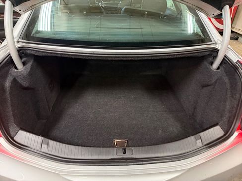 Used 2014 Cadillac XTS Luxury image 15