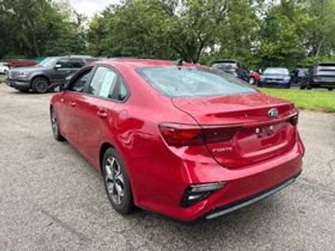 Used 2020 Kia Forte LXS FWD image 7