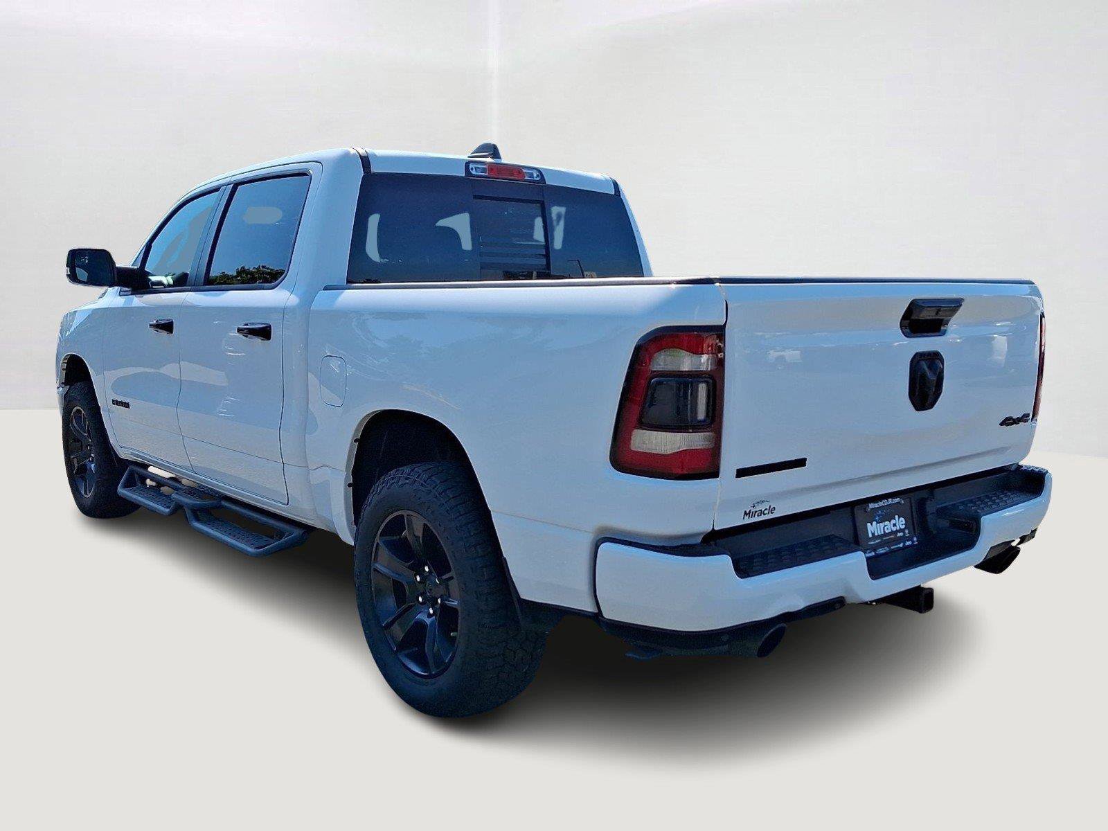Certified 2023 RAM 1500 Big Horn AWD/4WD image 4