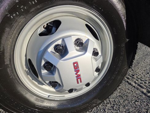 Used 2023 GMC Sierra 3500 Pro w/ Convenience Package image 15