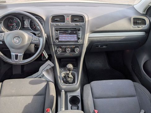 Used 2014 Volkswagen Golf TDI image 10