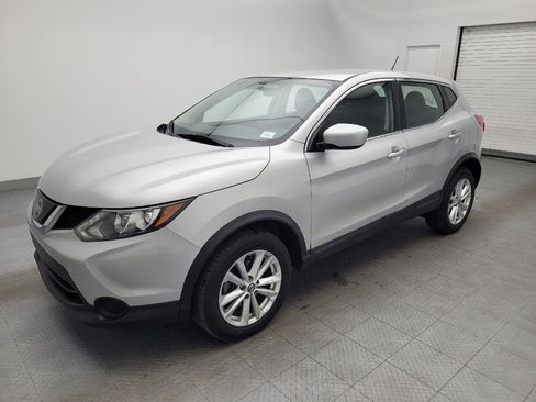 Used 2019 Nissan Rogue Sport S w/ Appearance Package image 2