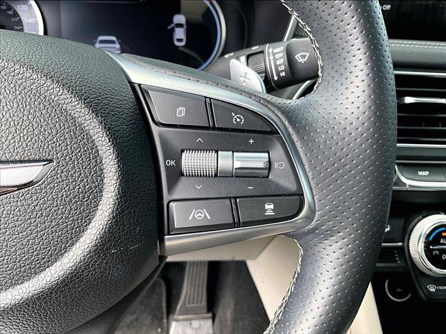 Used 2023 Genesis G70 2.0T RWD image 20