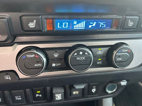 Used 2023 Toyota Tacoma Limited RWD image 15