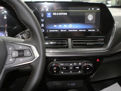 New 2026 Chevrolet Trax ACTIV w/ Driver Confidence Package FWD image 19