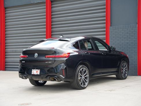 Used 2022 BMW X4 xDrive30i w/ M Sport Package 2 AWD/4WD image 5