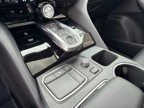 Used 2022 Acura MDX FWD w/ Technology Package image 32