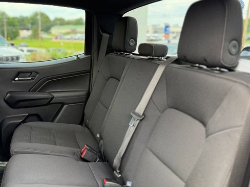 Used 2024 Chevrolet Colorado LT AWD/4WD image 6