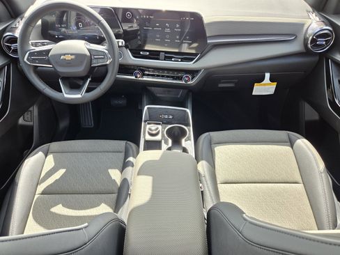 New 2026 Chevrolet Equinox LT w/ Convenience Package II image 6