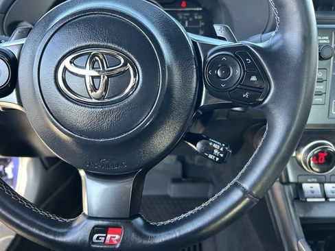 Used 2025 Toyota GR86 w/ ALL Weather Mat Package (TMS) RWD image 26