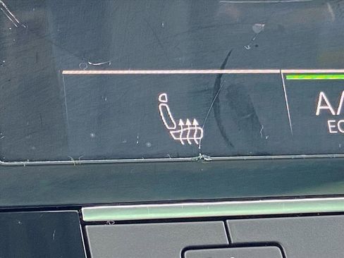 Used 2024 Audi Q8 e-tron Premium image 15