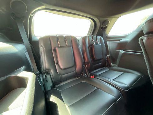Used 2016 Ford Explorer Limited w/ Equipment Group 301A AWD/4WD image 19