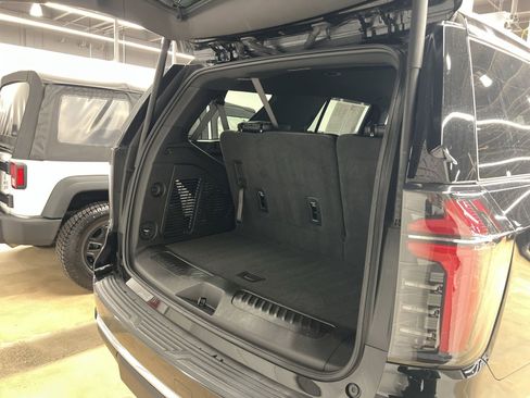 Used 2025 Chevrolet Tahoe LT image 23