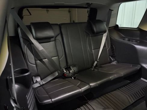 Used 2020 GMC Yukon Denali w/ Denali Ultimate Black Edition AWD/4WD image 22