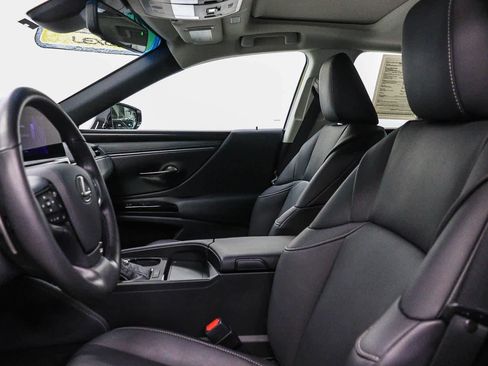 Used 2025 Lexus ES 350 w/ Premium Package FWD image 18