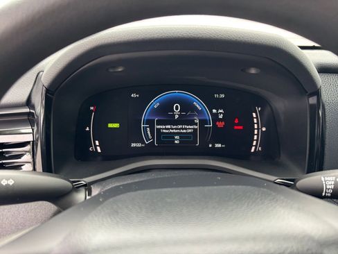 Used 2025 Toyota Camry LE image 38