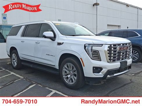Used 2025 GMC Yukon XL Denali image 2