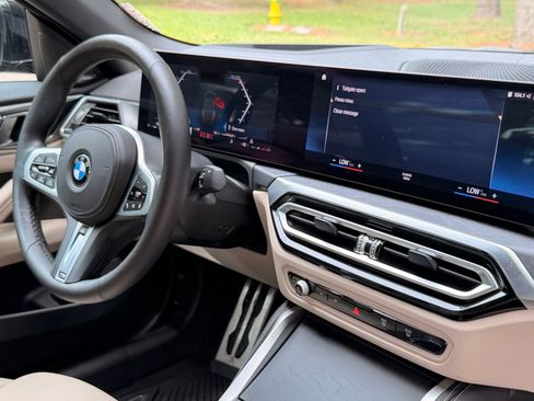 Certified 2024 BMW 430i xDrive Convertible w/ M Sport Package AWD/4WD image 15