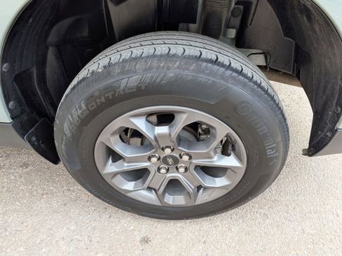 Used 2023 Ford Maverick XLT image 9